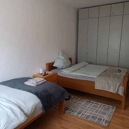 Daire 2 Zimmer Mit Kuechenzeile Und Bad *